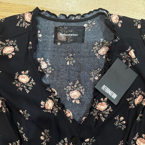 Reformation button up  floral blouse  NWT - Picture 3 of 7